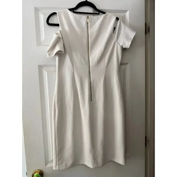 White Off The Shoulder Dress By Jessica H Size 10P - Picture 2 of 6